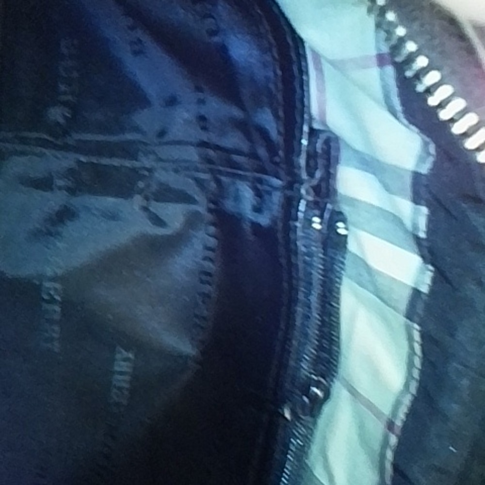 Authentic Burberry wrislet - Picture 8 of 16